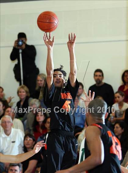 Thumbnail 2 in Washington @ De La Salle (CIF NCS D1 Playoffs) photogallery.