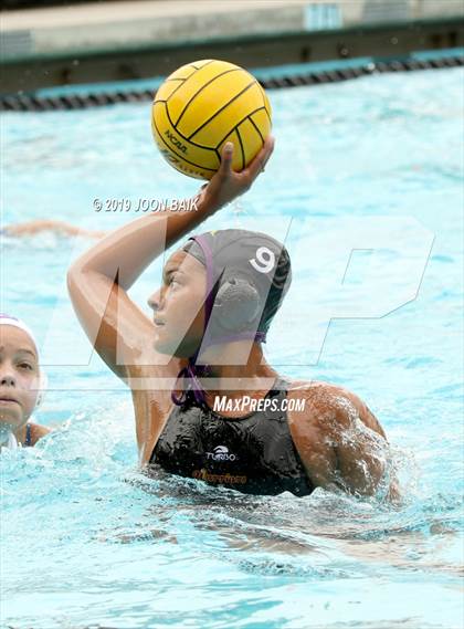 Thumbnail 2 in St. Ignatius vs Righetti (St. Francis Autumn Invitational) photogallery.