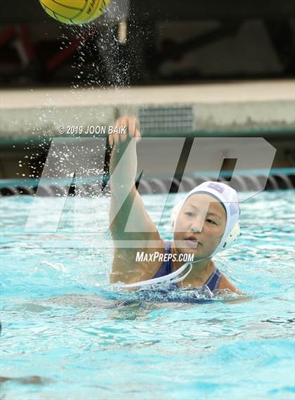 Thumbnail 2 in St. Ignatius vs Righetti (St. Francis Autumn Invitational) photogallery.