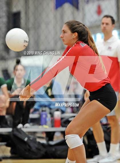 Thumbnail 3 in Mater Dei vs. San Clemente (Queen's Court Tournament) photogallery.