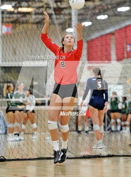 Thumbnail 3 in Mater Dei vs. San Clemente (Queen's Court Tournament) photogallery.