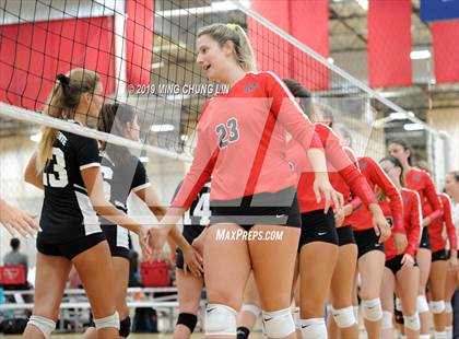 Thumbnail 1 in Mater Dei vs. San Clemente (Queen's Court Tournament) photogallery.