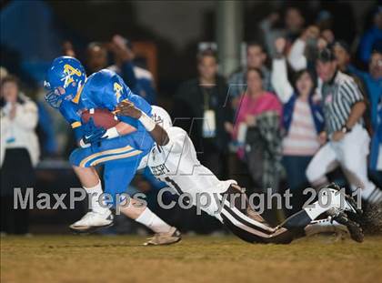 Thumbnail 2 in Crespi @ Bishop Amat photogallery.