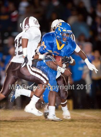 Thumbnail 3 in Crespi @ Bishop Amat photogallery.