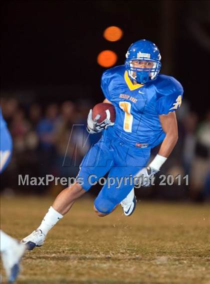 Thumbnail 3 in Crespi @ Bishop Amat photogallery.