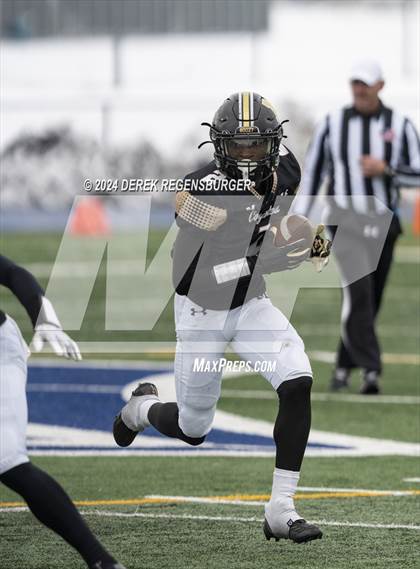 Thumbnail 3 in Bear Creek vs Monarch (CHSAA 4A Playoffs Round 1) photogallery.