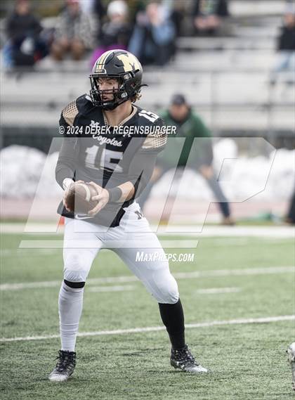 Thumbnail 2 in Bear Creek vs Monarch (CHSAA 4A Playoffs Round 1) photogallery.