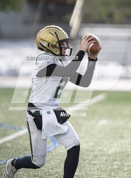 Thumbnail 3 in Bear Creek vs Monarch (CHSAA 4A Playoffs Round 1) photogallery.