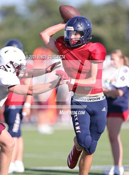 Thumbnail 2 in Davenport @ Wimberley (Scrimmage) photogallery.