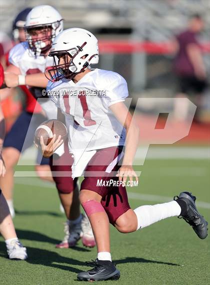 Thumbnail 2 in Davenport @ Wimberley (Scrimmage) photogallery.