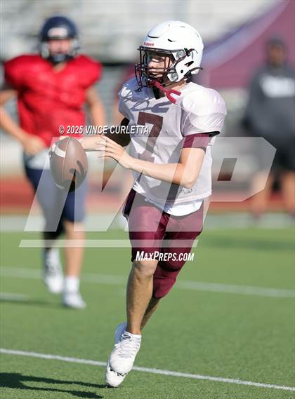 Thumbnail 3 in Davenport @ Wimberley (Scrimmage) photogallery.