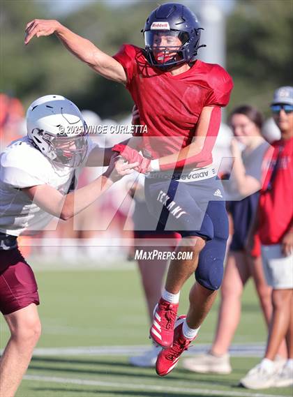 Thumbnail 3 in Davenport @ Wimberley (Scrimmage) photogallery.