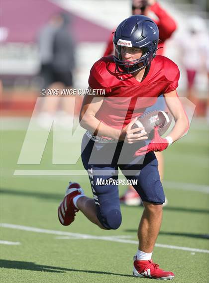 Thumbnail 2 in Davenport @ Wimberley (Scrimmage) photogallery.