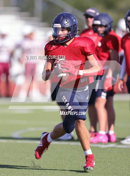 Thumbnail 3 in Davenport @ Wimberley (Scrimmage) photogallery.