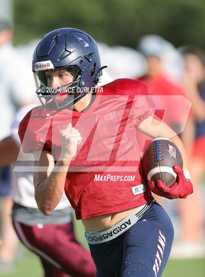Thumbnail 2 in Davenport @ Wimberley (Scrimmage) photogallery.