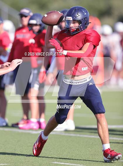 Thumbnail 1 in Davenport @ Wimberley (Scrimmage) photogallery.