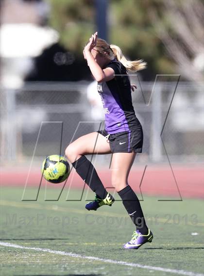 Thumbnail 3 in Valencia vs. Hart (Hart Showcase Final) photogallery.