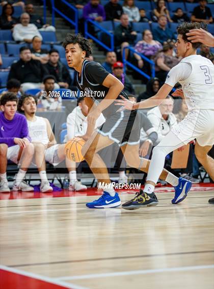 Thumbnail 2 in Ramona vs. Santiago ( CIF SS DIVISION 4 AA FINAL ) photogallery.