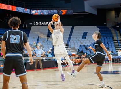 Thumbnail 3 in Ramona vs. Santiago ( CIF SS DIVISION 4 AA FINAL ) photogallery.