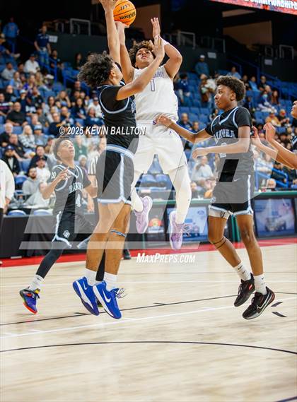 Thumbnail 3 in Ramona vs. Santiago ( CIF SS DIVISION 4 AA FINAL ) photogallery.