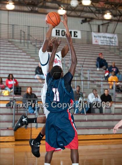 Thumbnail 3 in Atascocita @ West Monroe  (McDonalds Texas Invitational) photogallery.
