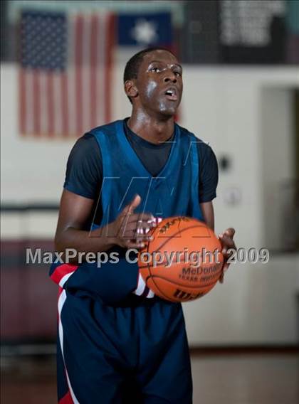 Thumbnail 3 in Atascocita @ West Monroe  (McDonalds Texas Invitational) photogallery.