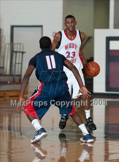 Thumbnail 2 in Atascocita @ West Monroe  (McDonalds Texas Invitational) photogallery.