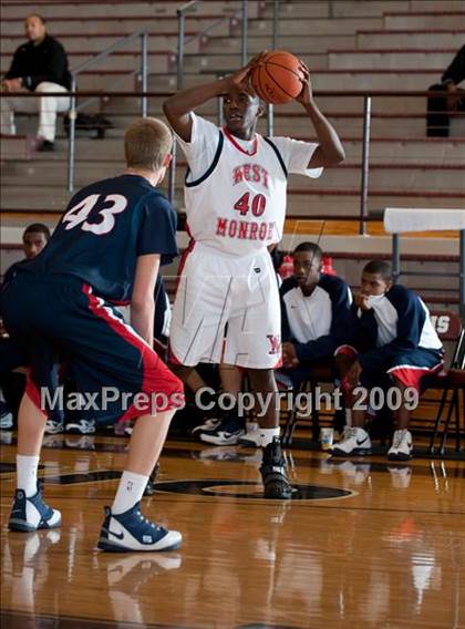 Thumbnail 1 in Atascocita @ West Monroe  (McDonalds Texas Invitational) photogallery.