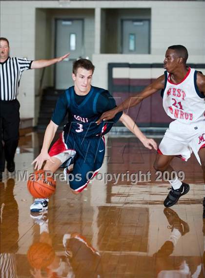 Thumbnail 1 in Atascocita @ West Monroe  (McDonalds Texas Invitational) photogallery.