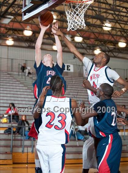 Thumbnail 1 in Atascocita @ West Monroe  (McDonalds Texas Invitational) photogallery.