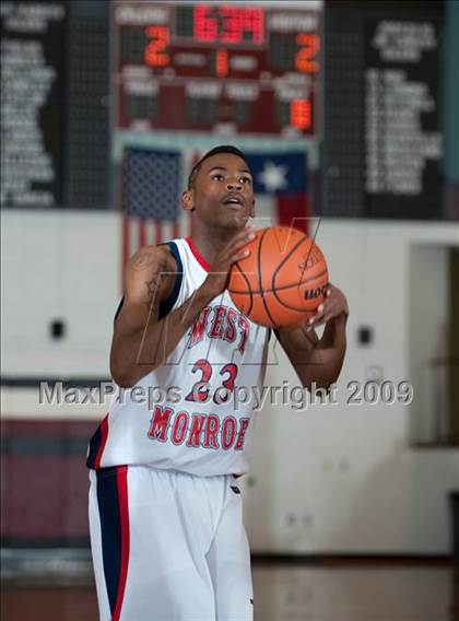 Thumbnail 1 in Atascocita @ West Monroe  (McDonalds Texas Invitational) photogallery.
