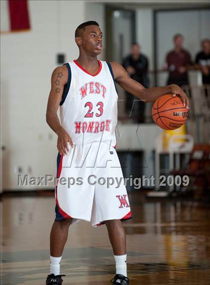 Thumbnail 1 in Atascocita @ West Monroe  (McDonalds Texas Invitational) photogallery.