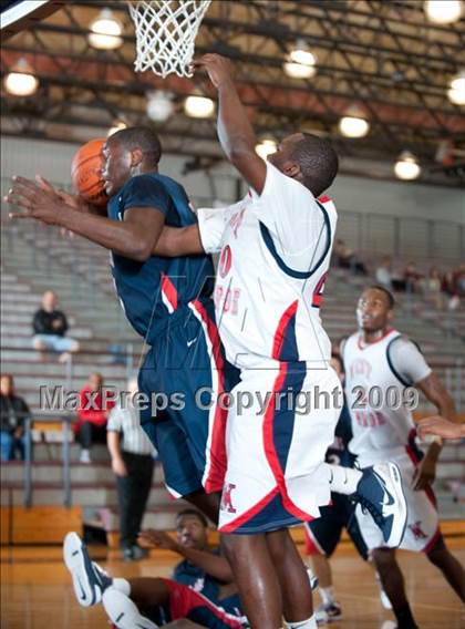 Thumbnail 1 in Atascocita @ West Monroe  (McDonalds Texas Invitational) photogallery.