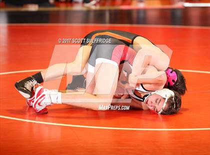 Thumbnail 2 in North Medford @ Roseburg photogallery.