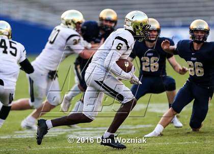 Thumbnail 3 in Plano East vs. Dallas Jesuit (Cotton Bowl Stadium Prep Showcase) photogallery.