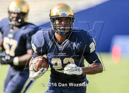 Thumbnail 2 in Plano East vs. Dallas Jesuit (Cotton Bowl Stadium Prep Showcase) photogallery.