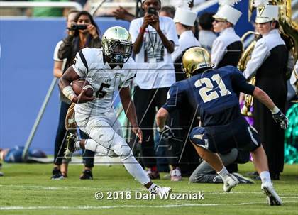 Thumbnail 2 in Plano East vs. Dallas Jesuit (Cotton Bowl Stadium Prep Showcase) photogallery.