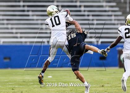 Thumbnail 2 in Plano East vs. Dallas Jesuit (Cotton Bowl Stadium Prep Showcase) photogallery.