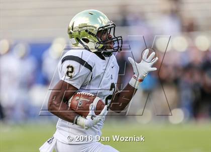 Thumbnail 3 in Plano East vs. Dallas Jesuit (Cotton Bowl Stadium Prep Showcase) photogallery.