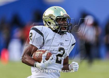 Thumbnail 1 in Plano East vs. Dallas Jesuit (Cotton Bowl Stadium Prep Showcase) photogallery.