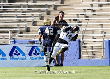 Thumbnail 2 in Plano East vs. Dallas Jesuit (Cotton Bowl Stadium Prep Showcase) photogallery.