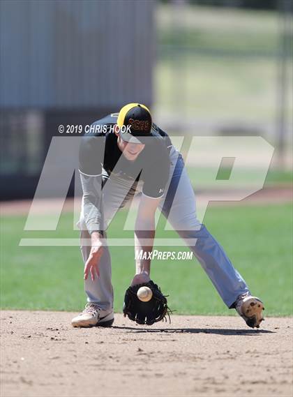 Thumbnail 3 in Sahuarita vs. Salpointe Catholic (Lancer Classic) photogallery.