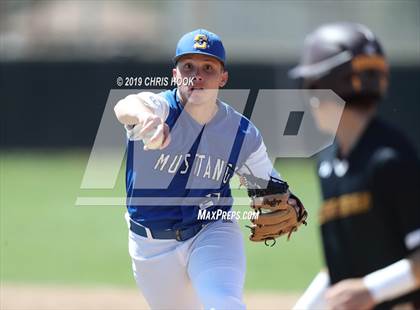 Thumbnail 2 in Sahuarita vs. Salpointe Catholic (Lancer Classic) photogallery.