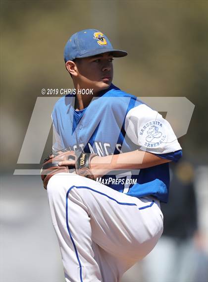 Thumbnail 3 in Sahuarita vs. Salpointe Catholic (Lancer Classic) photogallery.