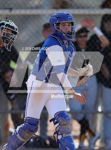 Thumbnail 3 in Sahuarita vs. Salpointe Catholic (Lancer Classic) photogallery.