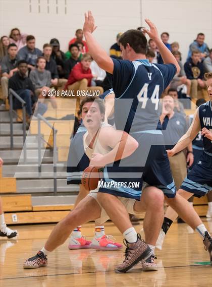 Thumbnail 3 in Valor Christian vs. ThunderRidge photogallery.