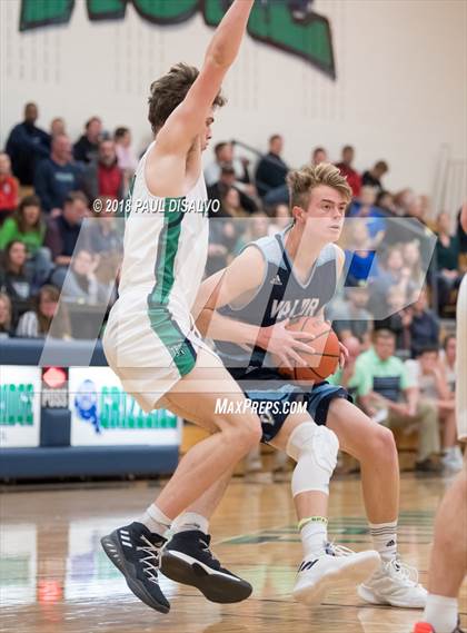 Thumbnail 3 in Valor Christian vs. ThunderRidge photogallery.