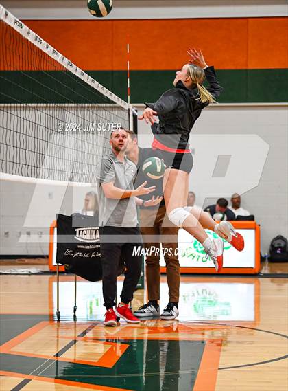 Thumbnail 1 in Gateway College Preparatory vs Salado photogallery.