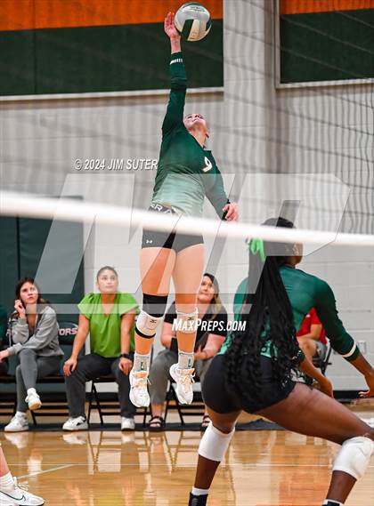 Thumbnail 2 in Gateway College Preparatory vs Salado photogallery.