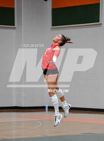 Thumbnail 2 in Gateway College Preparatory vs Salado photogallery.